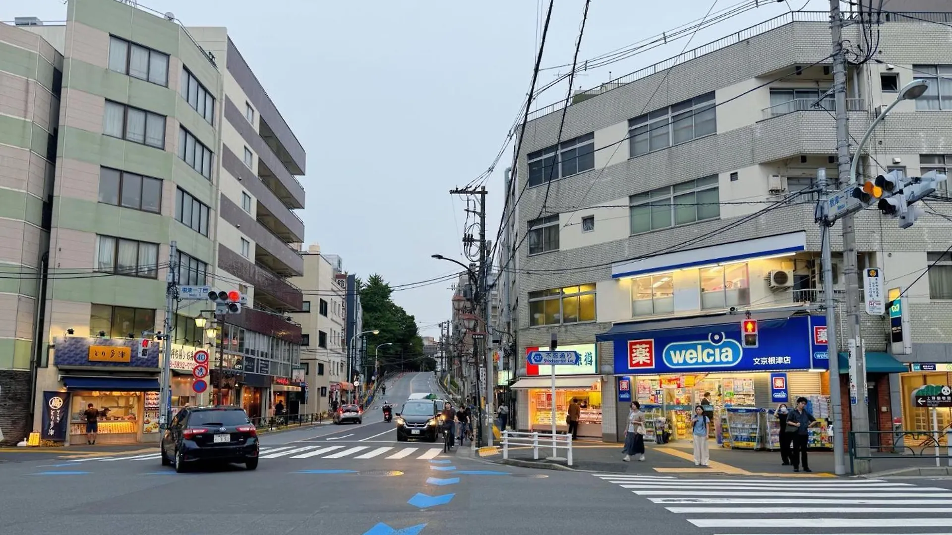 Apartment Lovetokyo Easy Access Nezu Sunset House 根津駅徒歩1分 2-4人 エレベーター 上野 谷中銀座 根津神社 東京大学 新宿 渋谷 銀座 築地 原宿近い